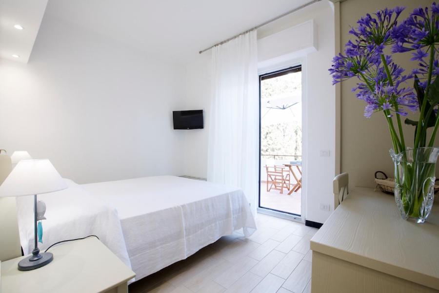 Bed and Breakfast Via Sant'Anna Levanto Esterno foto